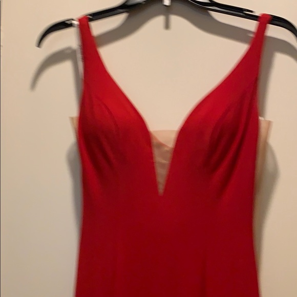 Beautiful candy apple red prom dress! - Picture 2 of 9